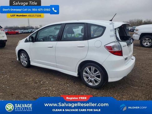 Used 2011 Honda Fit Sport image 3