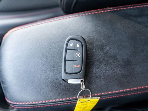 Used 2022 Jeep Cherokee Trailhawk image 27