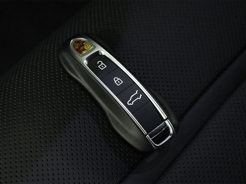 New 2026 Porsche Cayenne E-Hybrid image 23