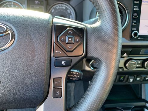 Used 2022 Toyota Tacoma TRD Sport image 29