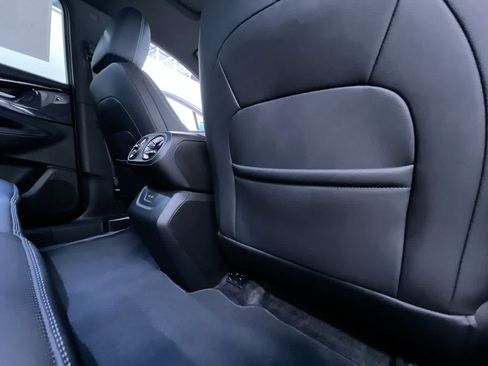 Used 2024 Chevrolet Blazer EV LT AWD/4WD image 40