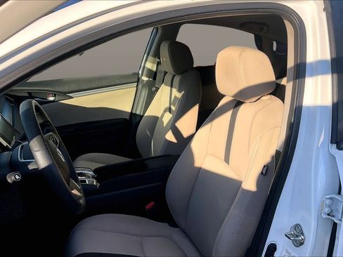 Used 2018 Honda Civic EX image 7