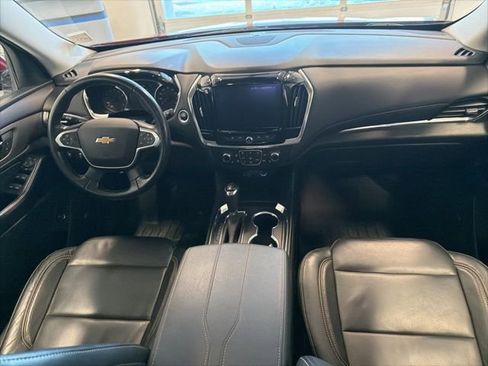 Used 2020 Chevrolet Traverse LT w/ LT Premium Package image 23