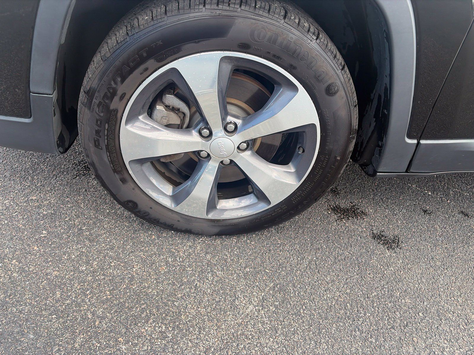 Used 2019 Jeep Cherokee Limited FWD image 12