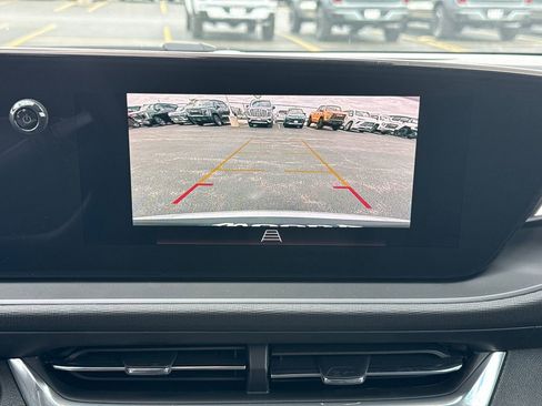 New 2026 Buick Envista Preferred FWD image 21