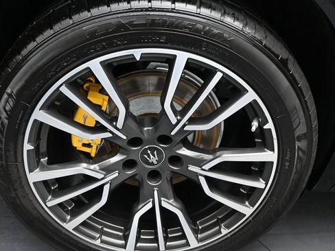 Used 2023 Maserati Grecale Modena image 42