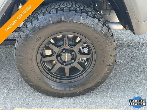Used 2021 Jeep Gladiator Rubicon AWD/4WD image 11