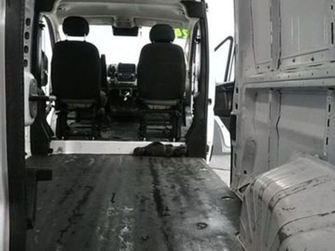 Used 2024 RAM ProMaster 2500 w/ Convenience Group image 12