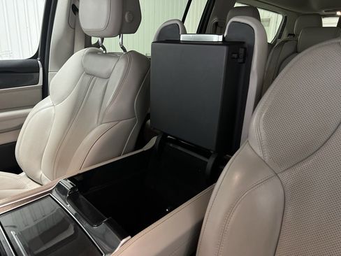 Used 2022 Jeep Wagoneer Series I image 37