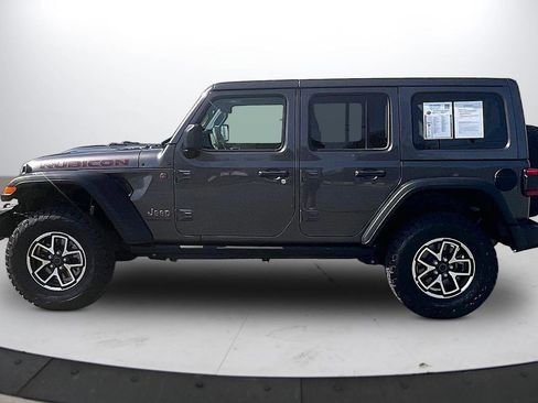 Certified 2025 Jeep Wrangler Unlimited Rubicon AWD/4WD image 6