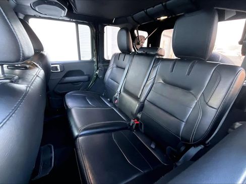 Used 2022 Jeep Wrangler Unlimited Sahara w/ Cold Weather Group image 21