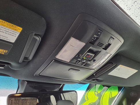 Used 2023 Lexus GX 460 Premium w/ Premium Package image 12