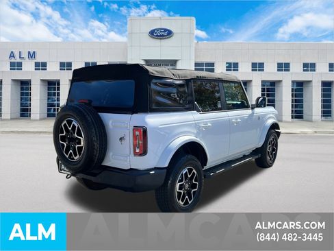 Used 2023 Ford Bronco Outer Banks image 5