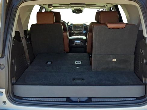 Used 2020 Chevrolet Tahoe Premier w/ Premier Plus Edition image 11