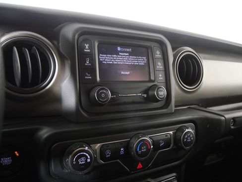 Used 2020 Jeep Wrangler Sport image 18