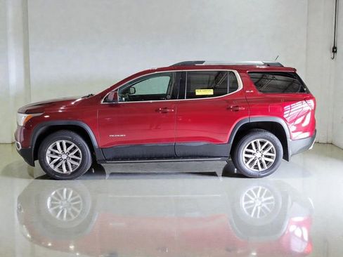 Used 2018 GMC Acadia SLE image 13