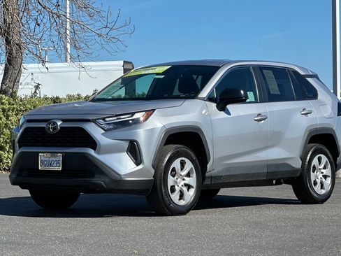 Used 2023 Toyota RAV4 LE image 8
