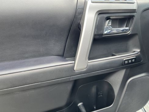 Used 2024 Toyota 4Runner Limited AWD/4WD image 14