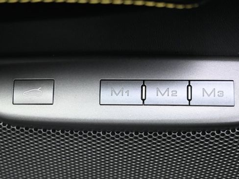 Used 2022 Ferrari Portofino M RWD image 57