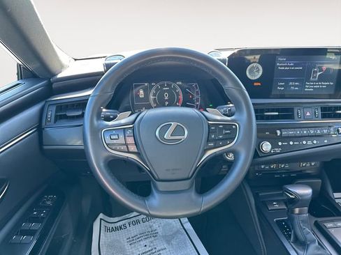 Used 2022 Lexus ES 350 w/ Premium Package image 12