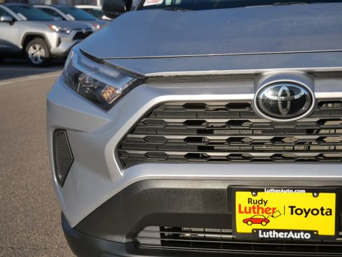 Certified 2023 Toyota RAV4 LE AWD/4WD image 17