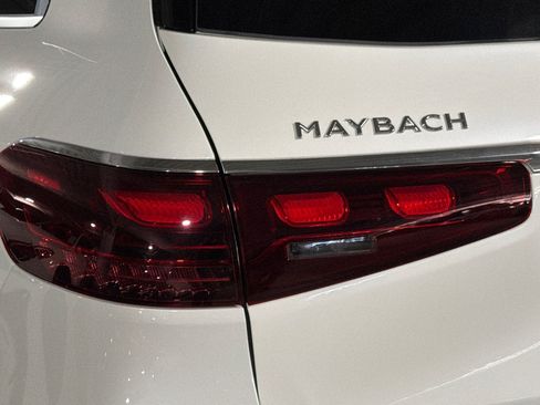 New 2026 Mercedes-Benz Maybach GLS 600 4MATIC image 28