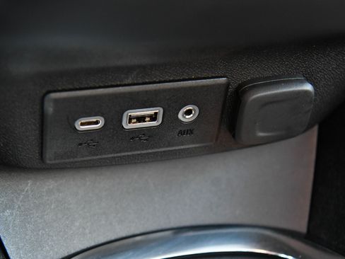 Used 2023 Chevrolet Malibu LT image 22