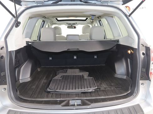 Used 2015 Subaru Forester 2.5i Limited AWD/4WD image 46
