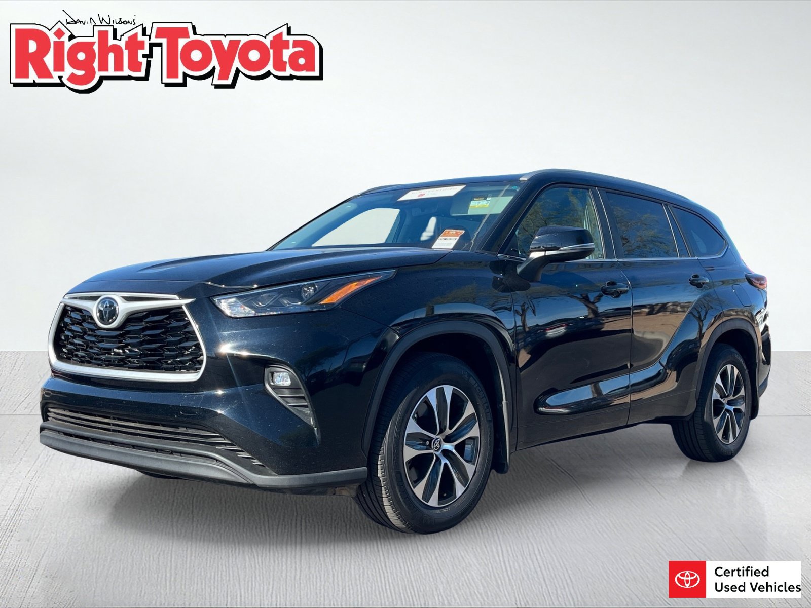Certified 2026 Toyota Highlander XLE AWD/4WD image 1