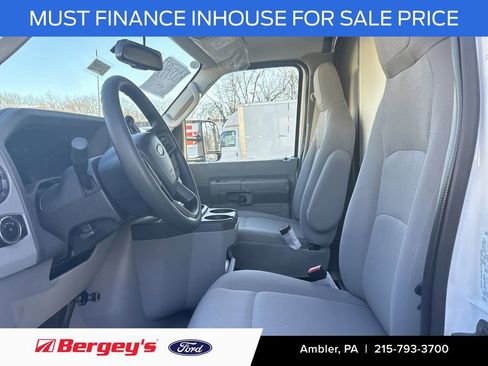 New 2024 Ford E-450 and Econoline 450 Super Duty w/ Power Windows & Locks Group image 13