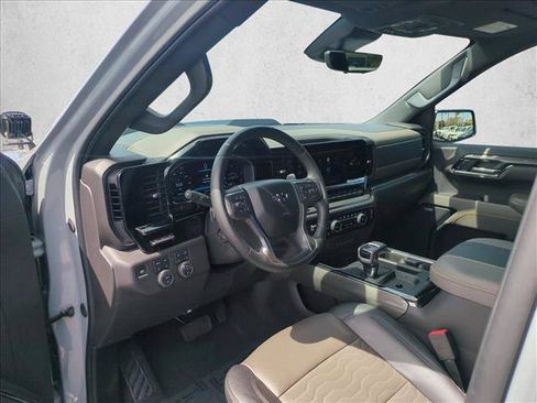 Used 2024 Chevrolet Silverado 1500 ZR2 w/ Technology Package AWD/4WD image 10