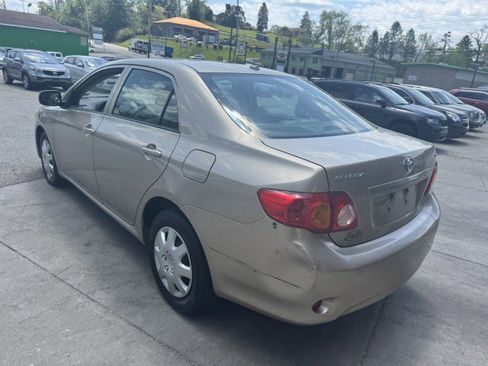 Used 2009 Toyota Corolla LE FWD image 5