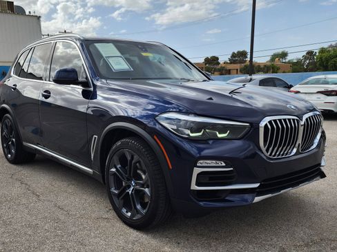 Used 2019 BMW X5 xDrive40i w/ Premium Package 2 AWD/4WD image 3