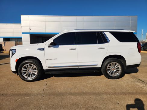 Certified 2023 GMC Yukon SLT image 5