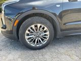 Used 2024 Cadillac XT4 Premium Luxury image 3