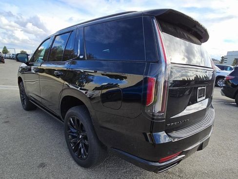 Used 2023 Cadillac Escalade Sport Platinum w/ LPO, ONYX Package image 6