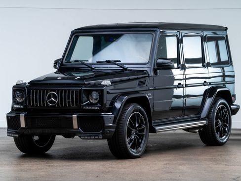 Used 2011 Mercedes-Benz G 55 AMG 4MATIC image 3