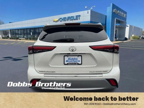 Used 2021 Toyota Highlander Platinum image 6
