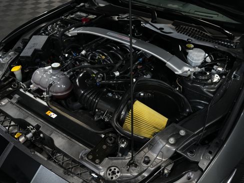 Used 2019 Ford Mustang Shelby GT350 w/ Technology Package image 48