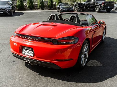 Used 2024 Porsche 718 Boxster w/ Premium Package RWD image 31