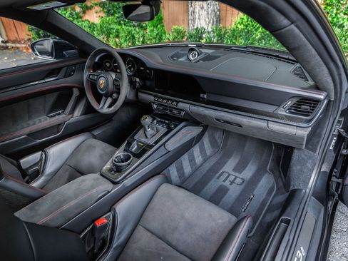 Used 2022 Porsche 911 GT3 RWD image 15
