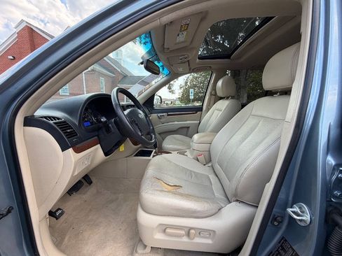Used 2009 Hyundai Santa Fe Limited FWD image 12