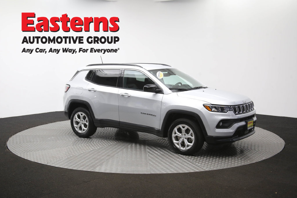 Used 2024 Jeep Compass Latitude AWD/4WD image 51