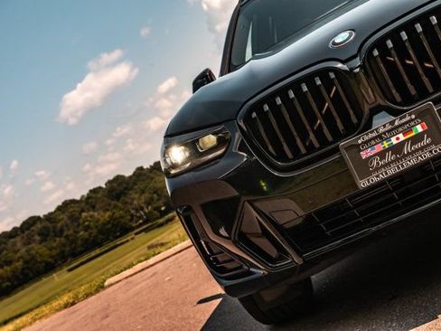 Used 2024 BMW X3 xDrive30i w/ M Sport Package AWD/4WD image 3