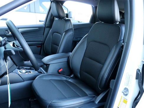 New 2025 Ford Escape SE image 17