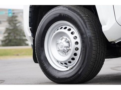 Used 2024 Toyota Tacoma SR image 11