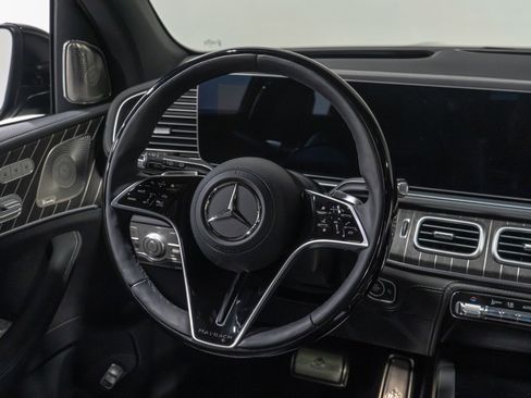 Used 2025 Mercedes-Benz Maybach GLS 600 4MATIC image 66