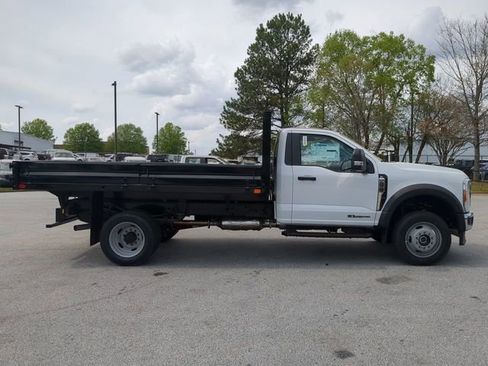 New 2025 Ford F550 4x4 Regular Cab Super Duty image 3
