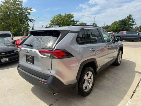 Used 2020 Toyota RAV4 LE w/ All Weather Liner Package AWD/4WD image 3