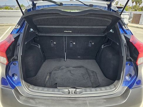 Used 2019 Nissan Kicks SV FWD image 13